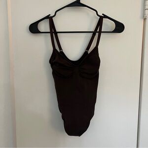 SKIMS SEAMLESS SCULPT THONG BODYSUIT